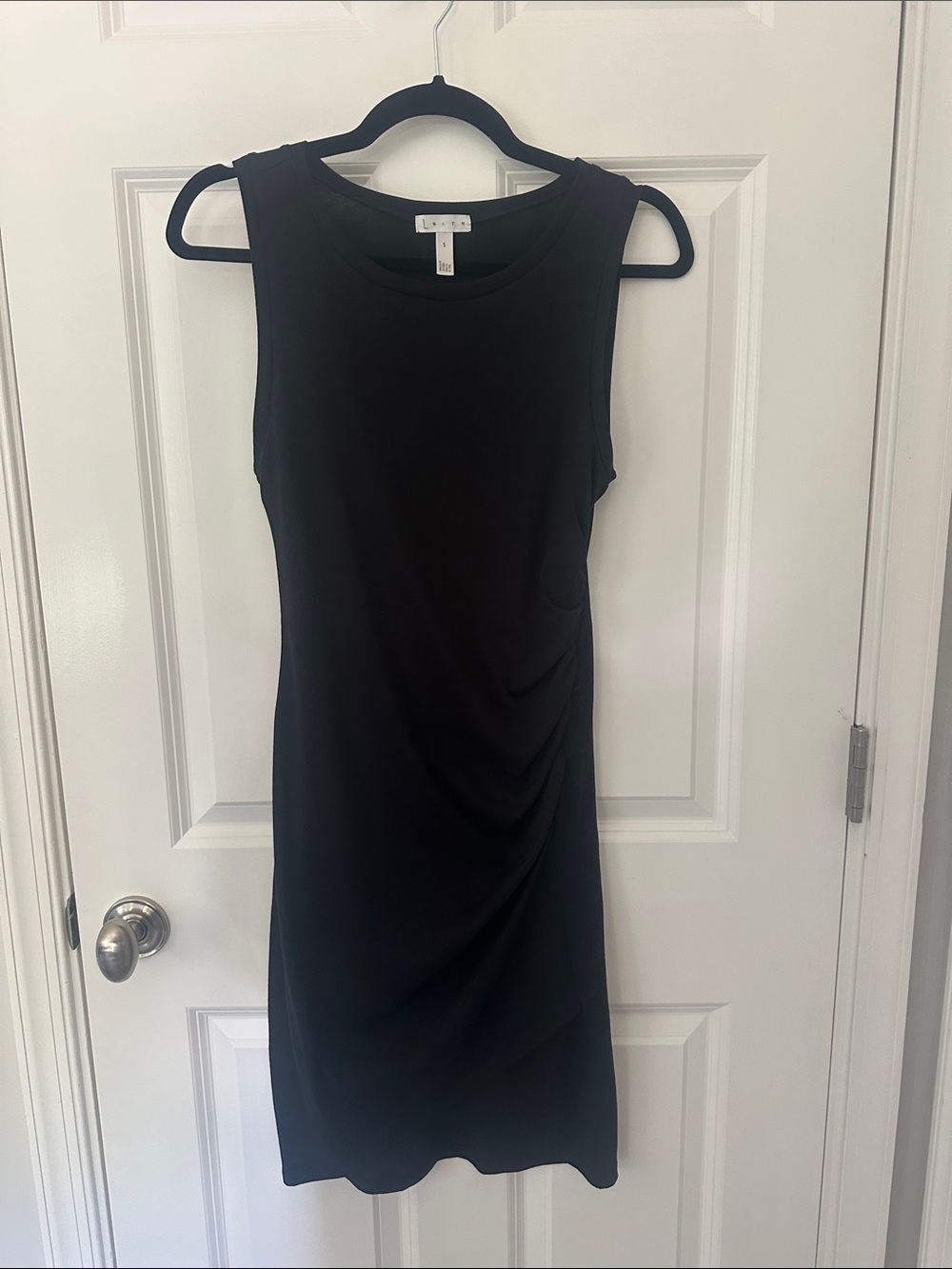 Leith Sleeveless Black Tank Dress